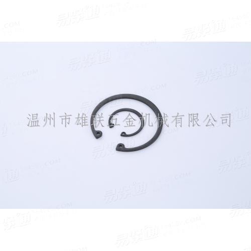孔用卡簧