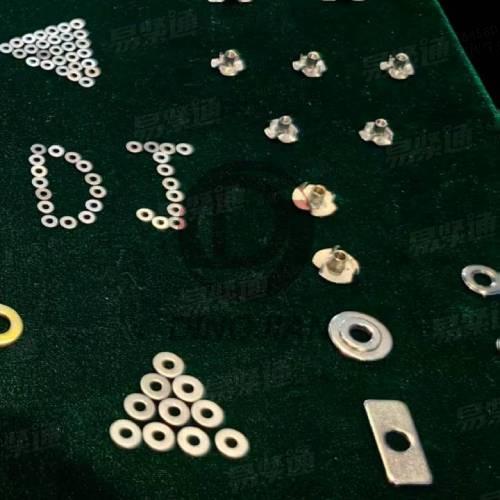 專業墊圈廠家YJT3023四爪螺母DIN125-2加硬平墊圈ISO7090A級倒角平墊圈