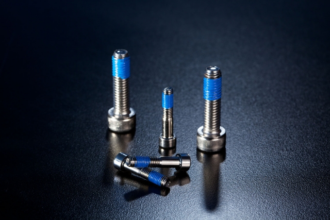 PRECOTE® 10 高效能预涂式防松产品