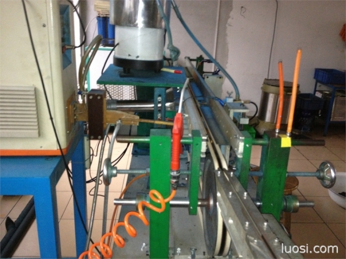 防松机螺丝防松设备