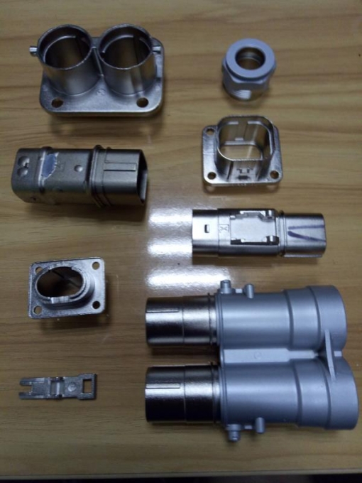 车用连接器组件/锌合金/盐雾500小时